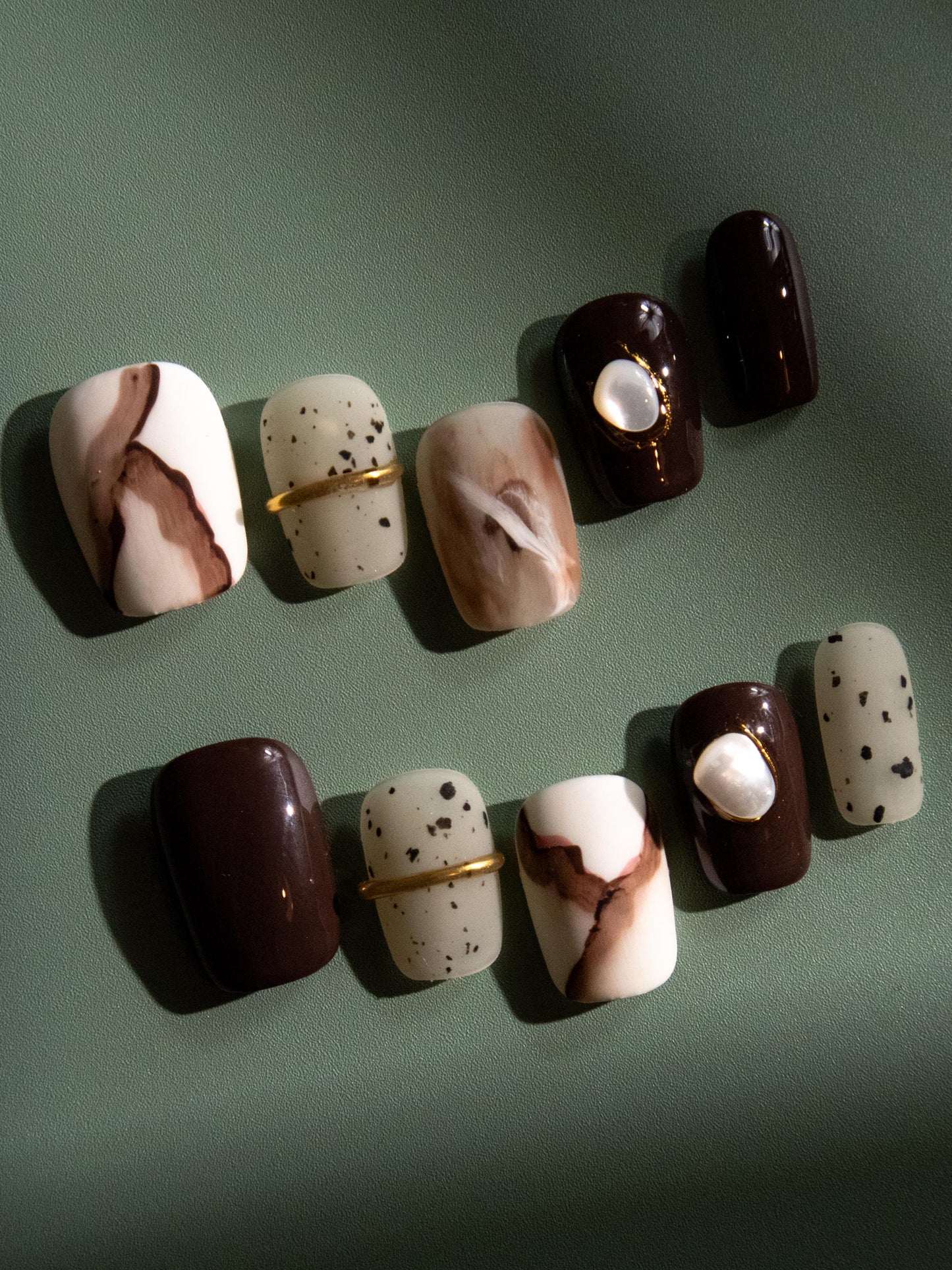 MATTE CHOCOLATE