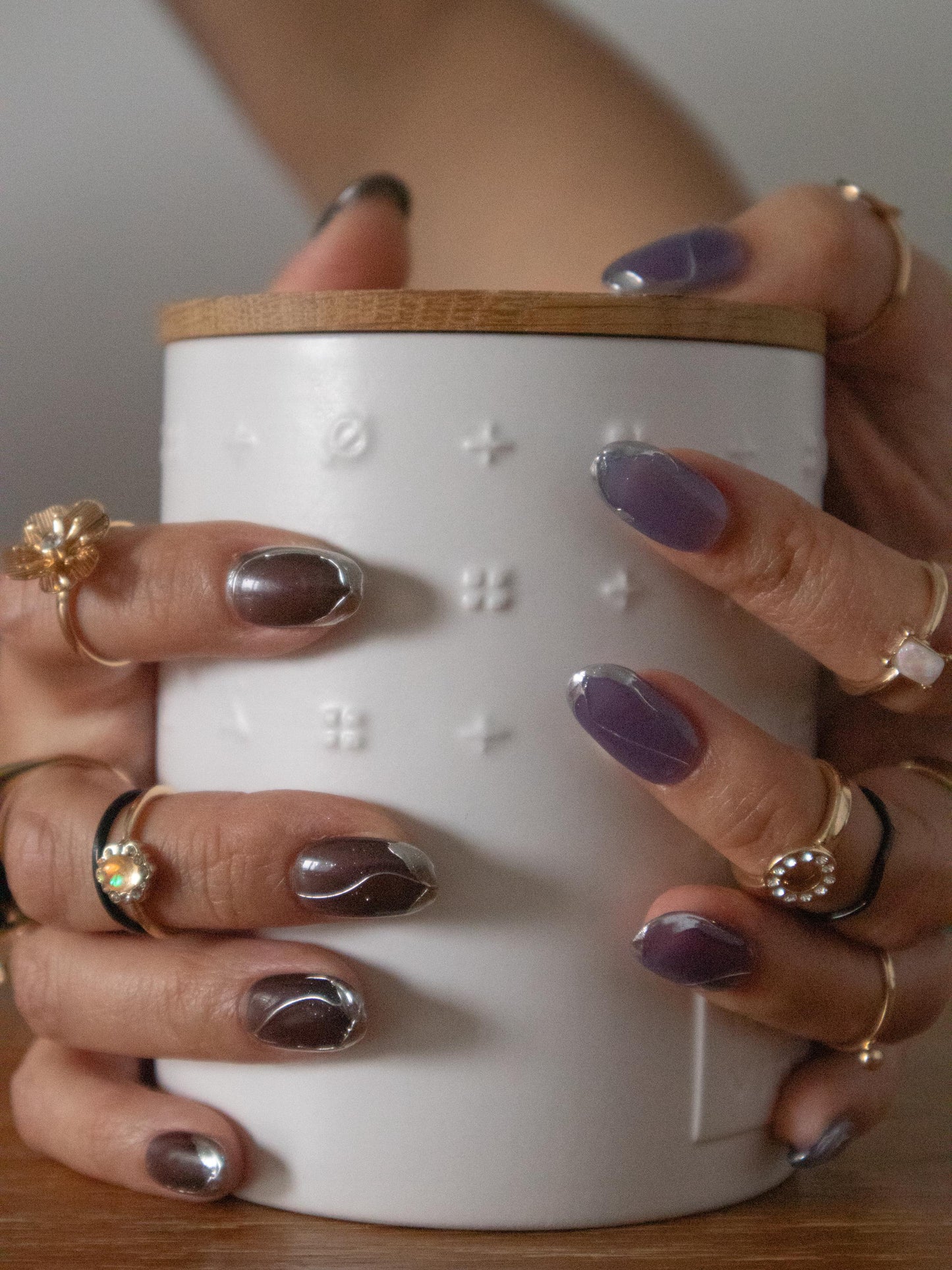 SMOKEY DUSKY CHROMEY