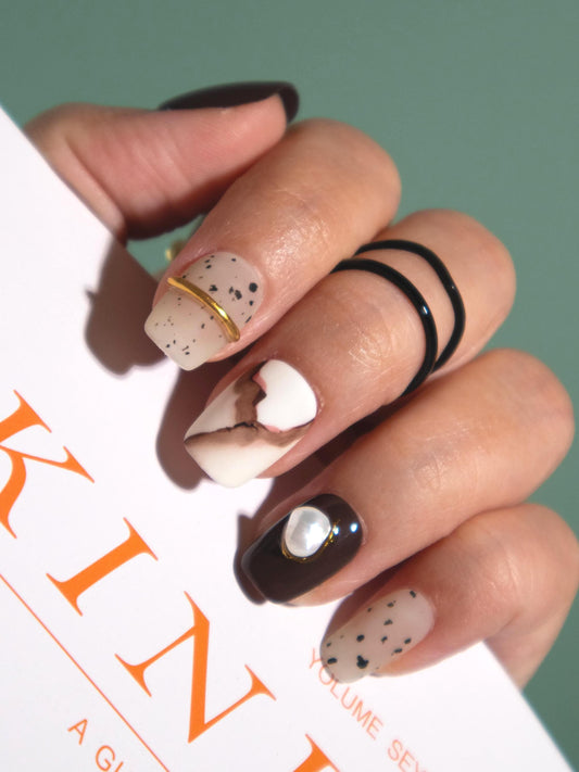 MATTE CHOCOLATE